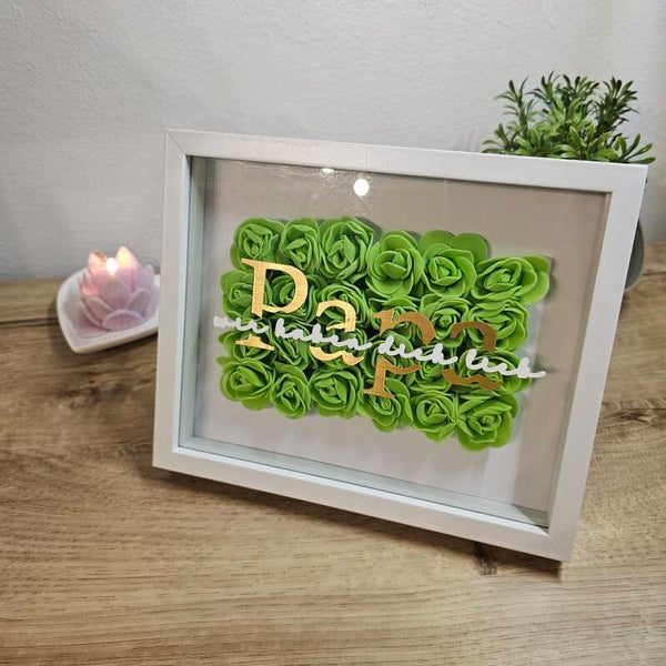 kleiner Bilderrahmen mit Schaumstoffrosen und personalisierter Aufschrift