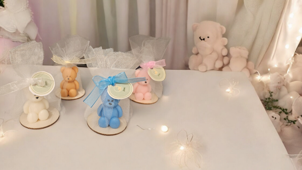 Teddybär S mit dünner Holzscheibe