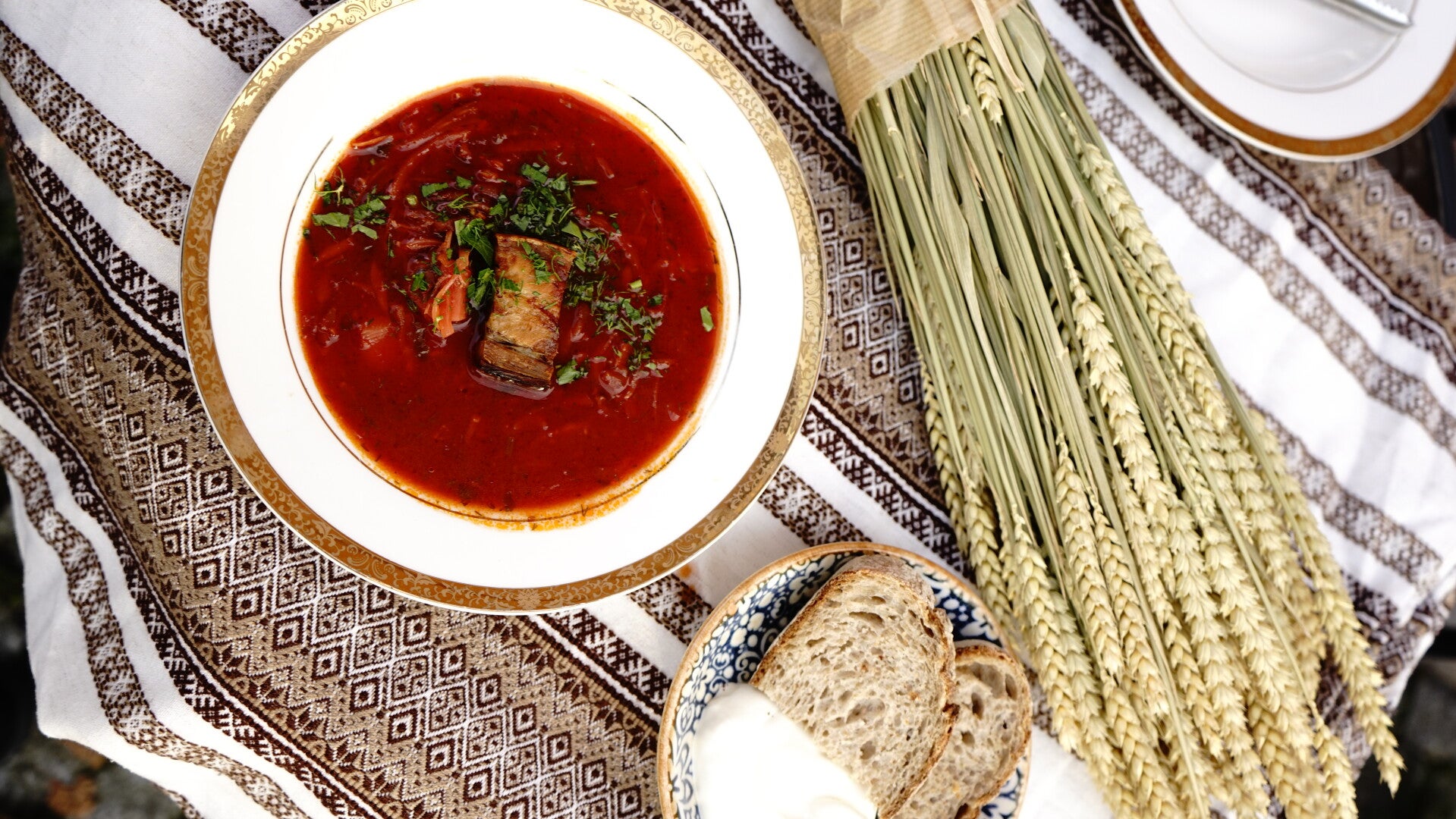 "borsjtj - klassisk ukrainsk soppa"