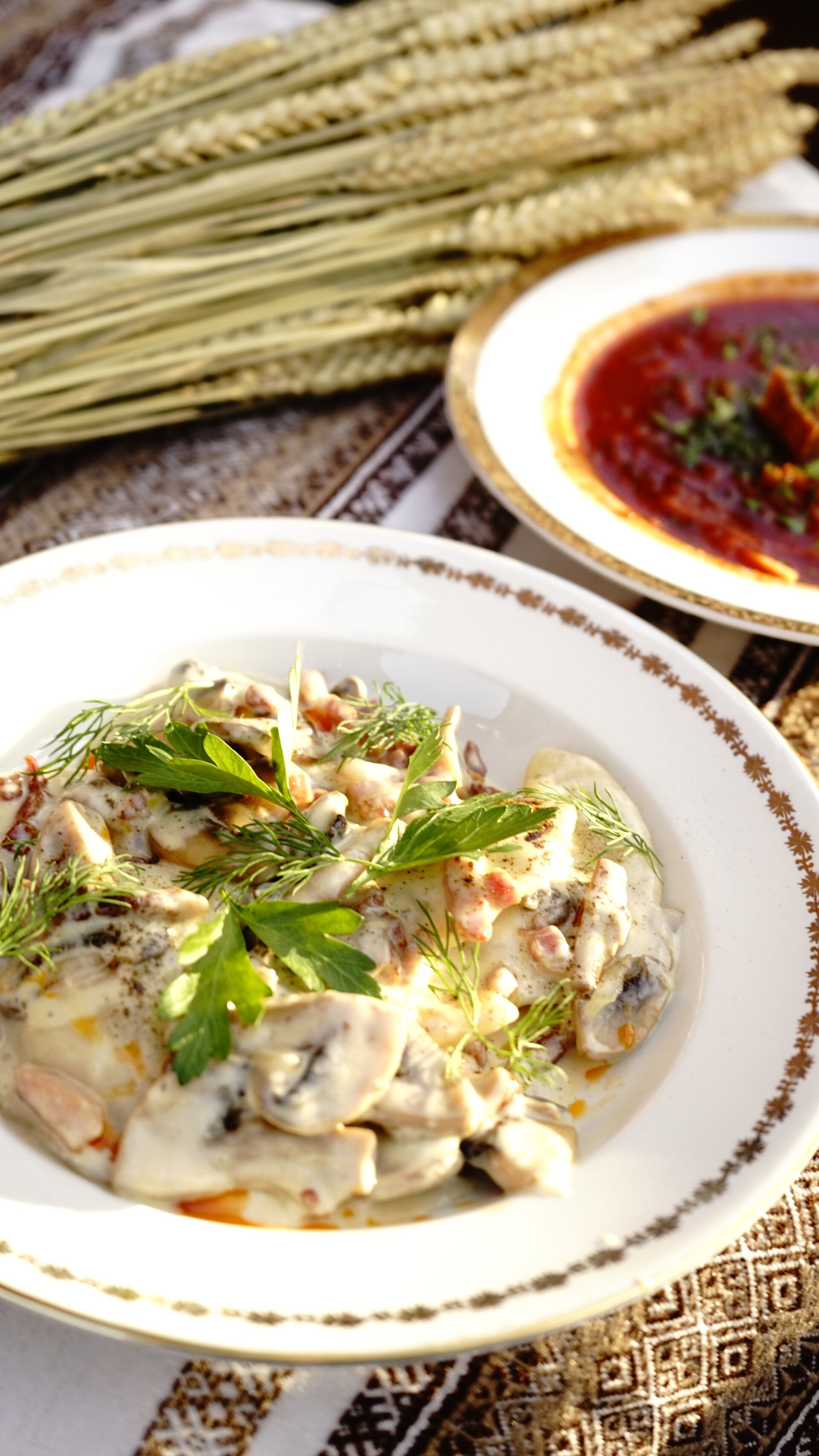 "varenyky med modern presentation"