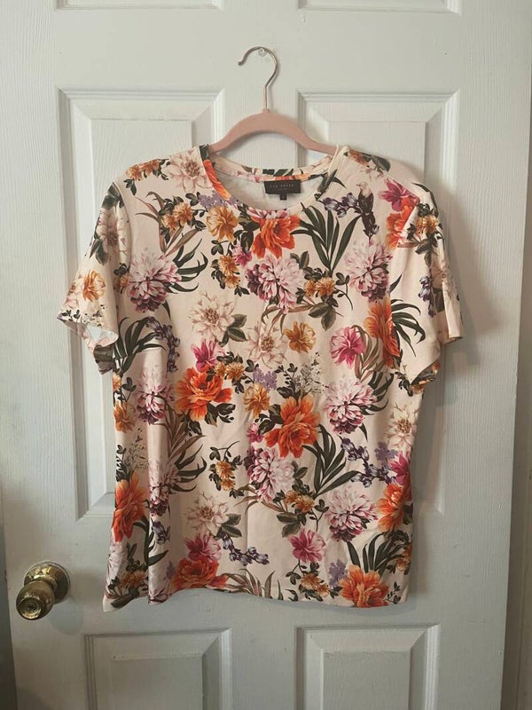 Ted Baker Women’s Floral Stretchy Short Sleeve T-Shirt L Romantic Feminine Fairy