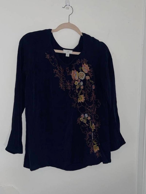 J. Jill Women’s Black Peasant Blouse Embroidered Flowers M Office Grandmacore
