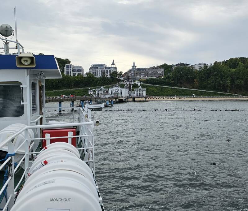 Rügen Sellin Fährhafen an der Seebrücke
