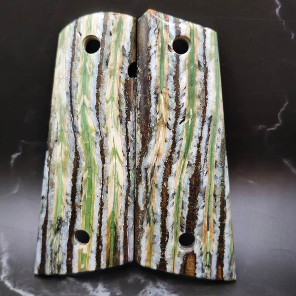 1911 Grips - Siberian Woolly Mammoth molars #165