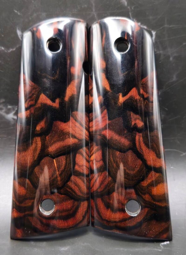 1911 Wood Grips Mum Ebony - #522