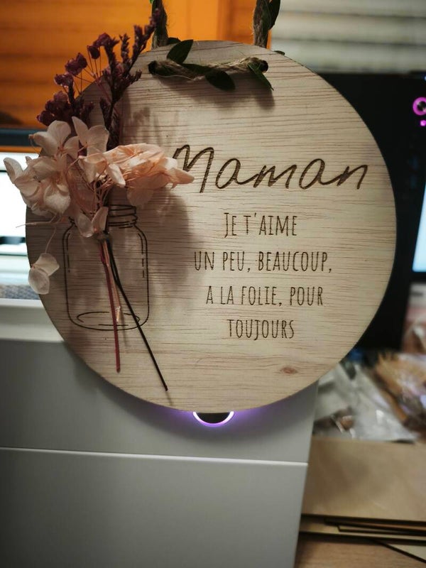 Cadre rond Maman + fleur