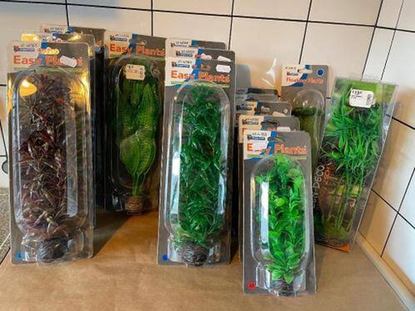 Aquarium kunstplanten  2 voor € 7,95    50% korting !