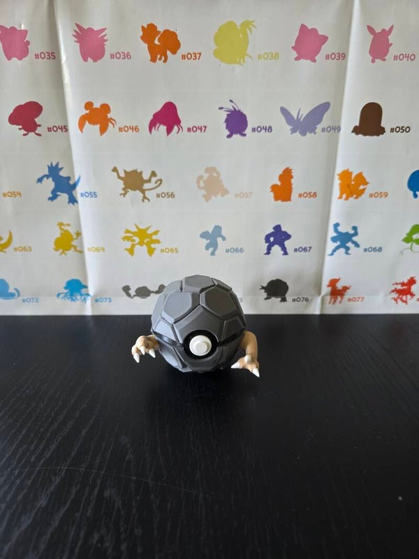 Golem pokeball