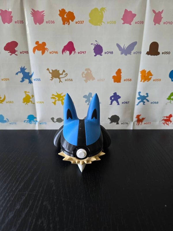 Lucario pokeball