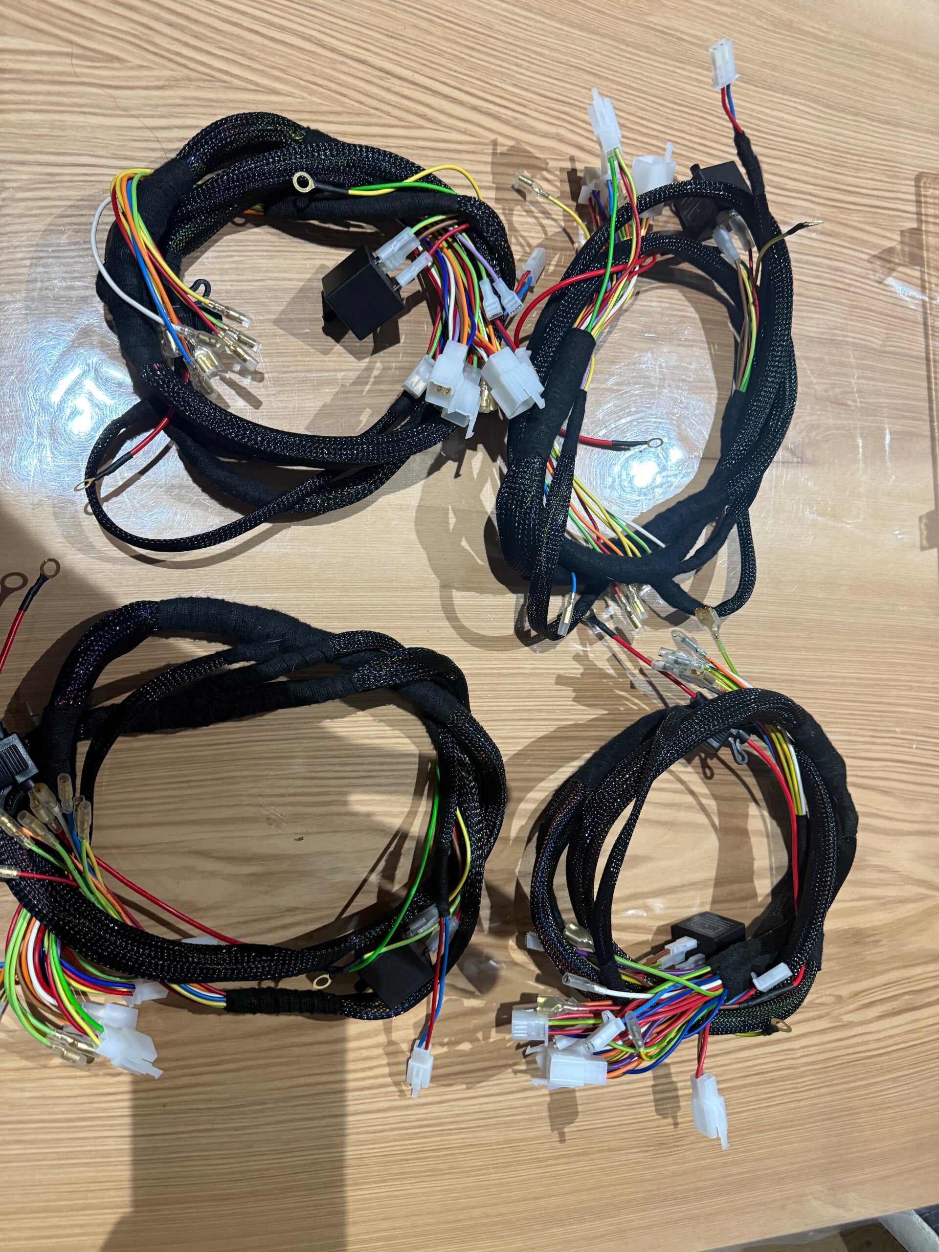 Faisceau éco vendu sans commodo/neiman sur batterie ou allumage MVT