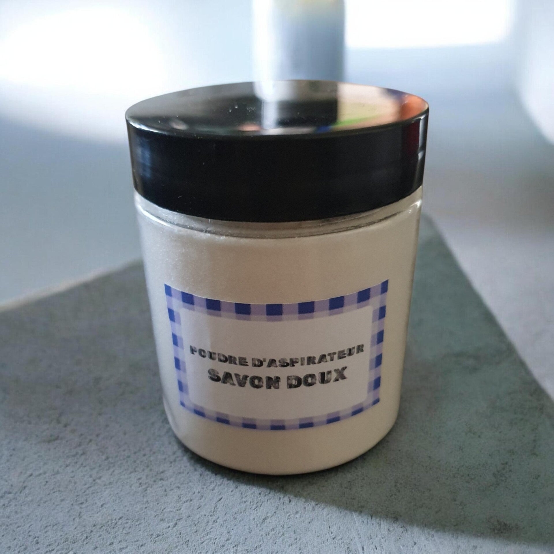 Poudre d'aspirateur parfumée