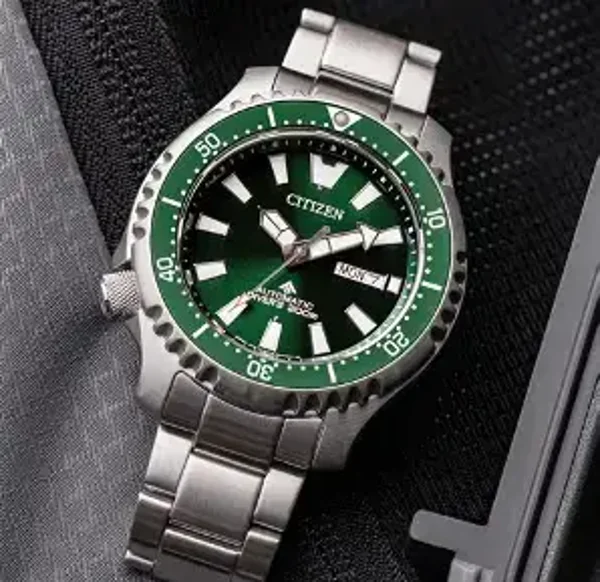 Citizen Automatic Diver’s 200M Green Bezel Watch