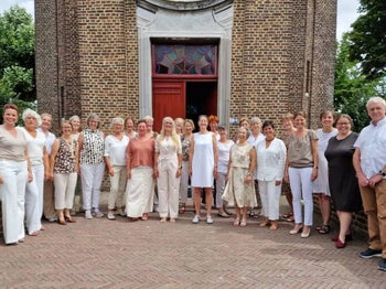 Groepsfoto Projectkoor Zomer Zangweek voor de Kerk in Eys