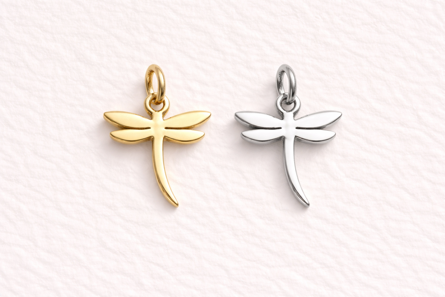 Charm Libelle - Symbol für Veränderung und Neuanfang