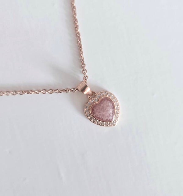 Rose gold heart pendant with cz stones