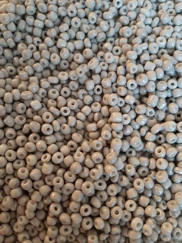 Rocailles 4mm Light silk grey- 20 gram