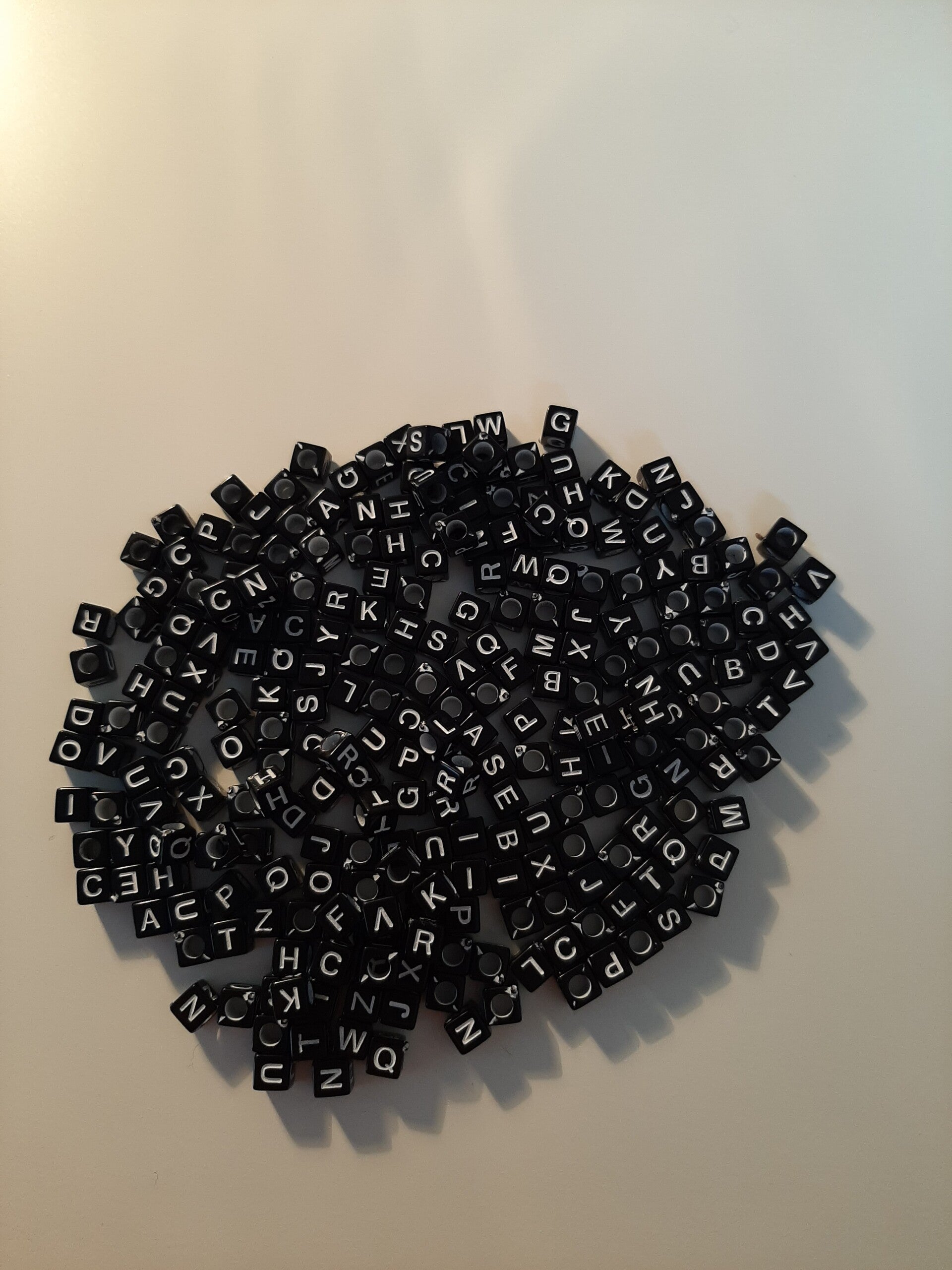 Letterkralen vierkant zwart