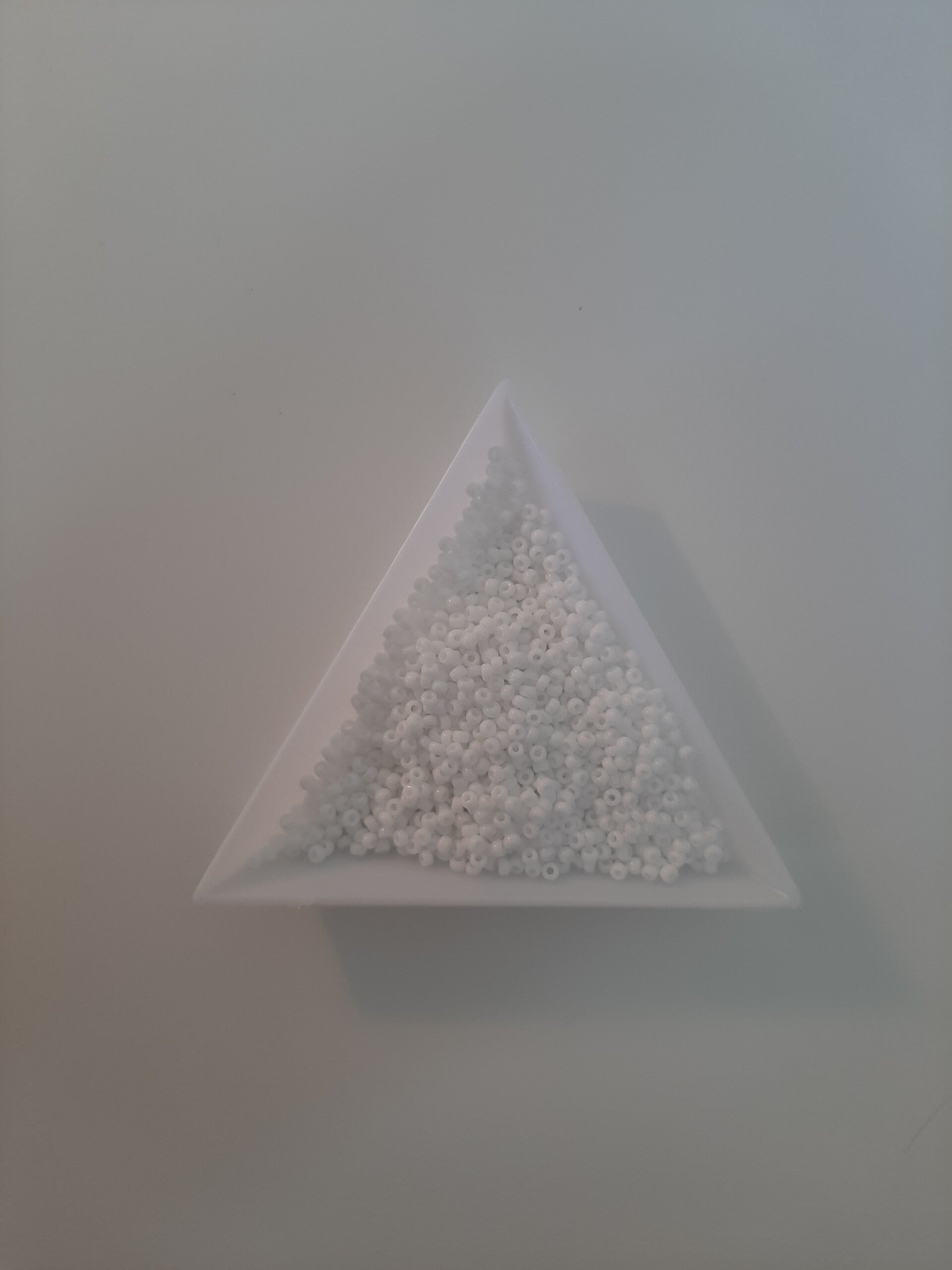 Miyuki rocailles 2mm opaque white- 2 gram