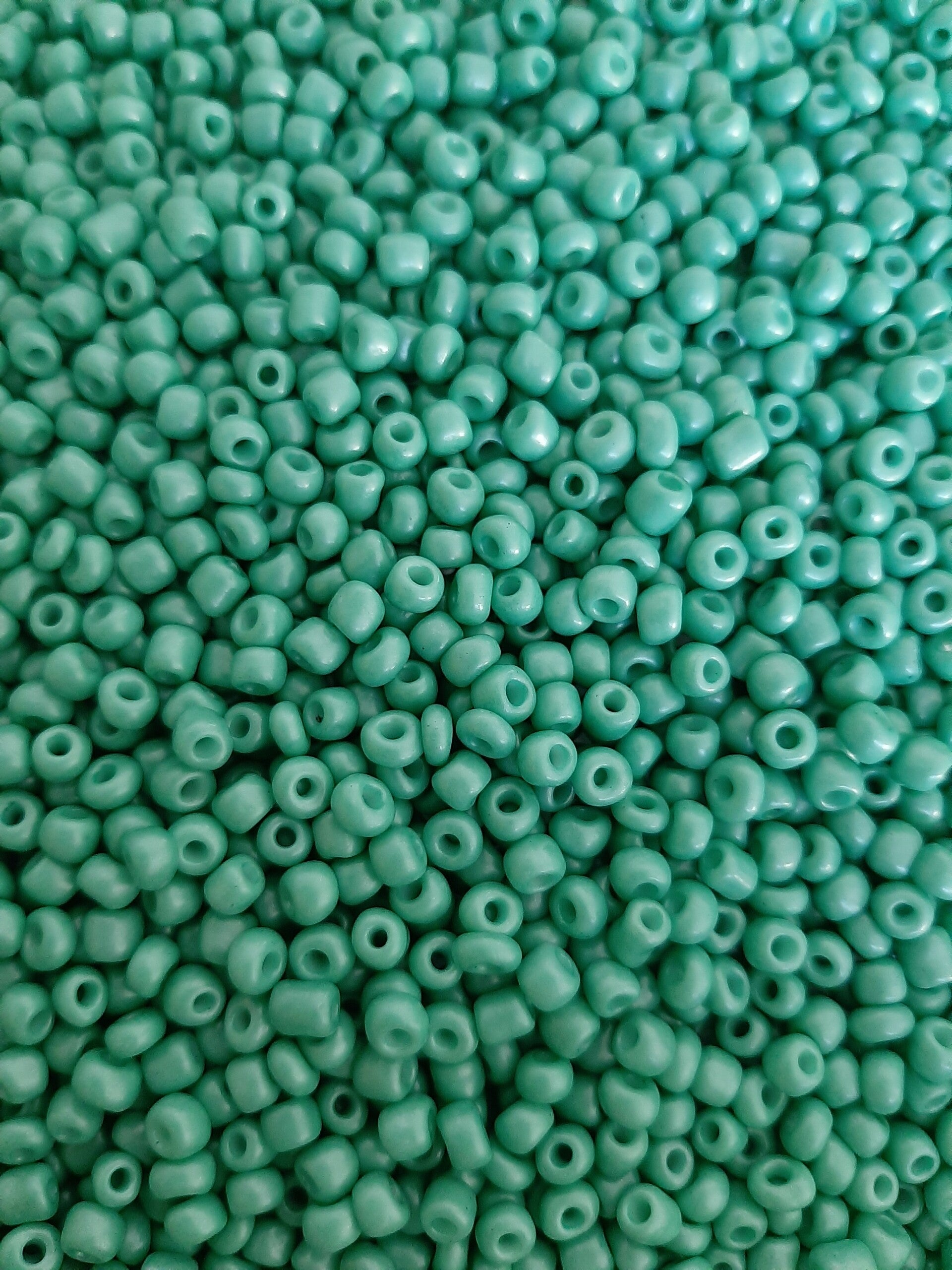 Rocailles 4mm Vivid green- 20 gram