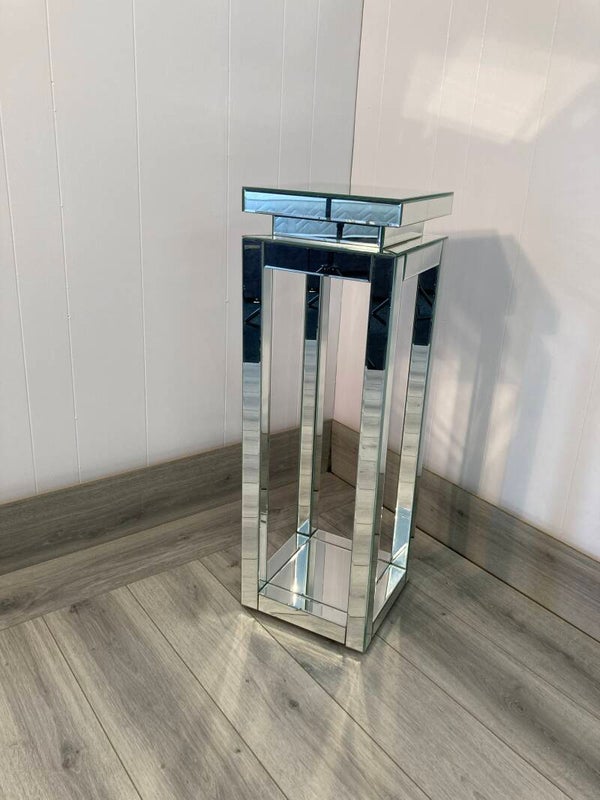 Mirrored pillar tall