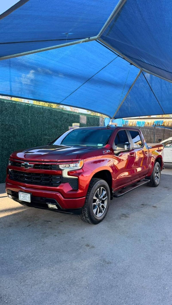 CHEVROLET CHEYENNE RST 2023