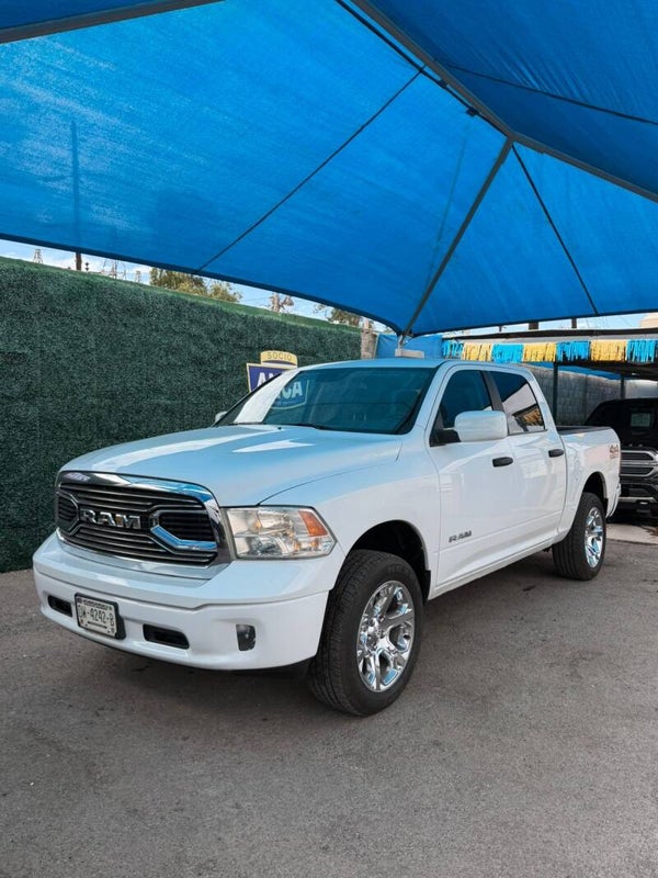 DODGE RAM SLT 2020