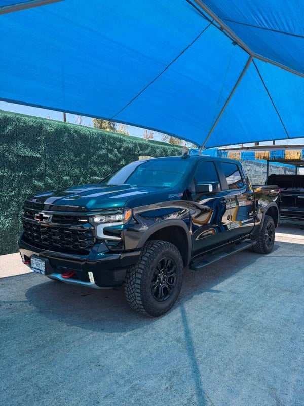 CHEVROLET CHEYENNE ZR2 2023