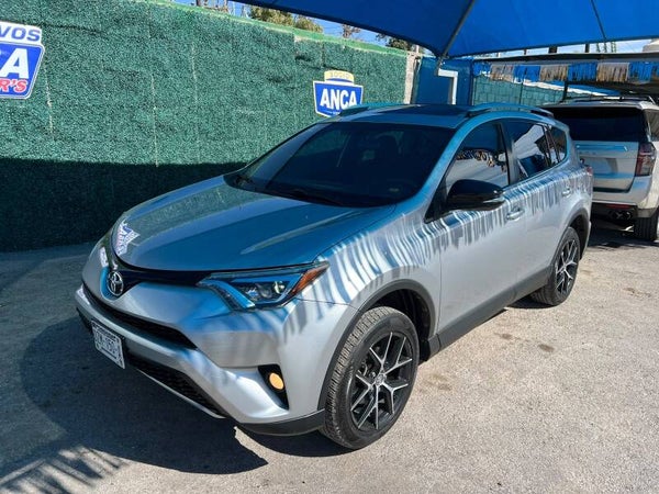 TOYOTA RAV4 SE 2017