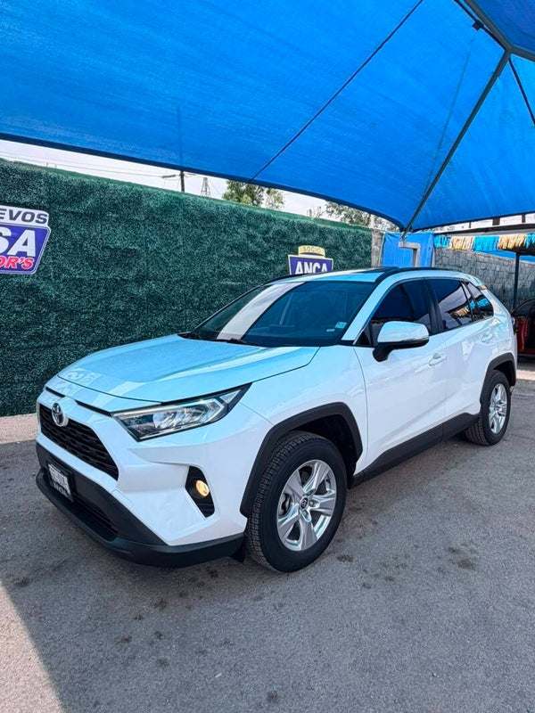 TOYOTA RAV4 AWD XLE 2020