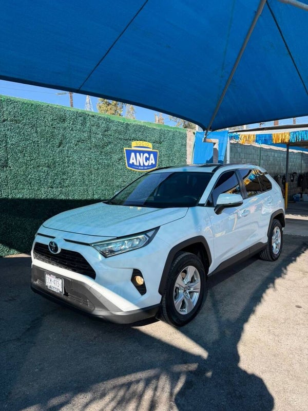TOYOTA RAV4 XLE 2019