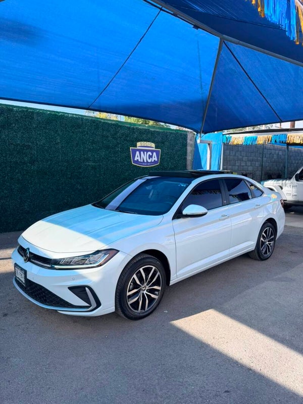 VOLKSWAGEN JETTA SPORTLINE AUT 2025