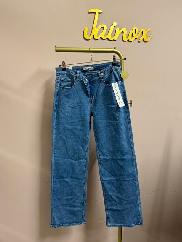 BS jeans crossover