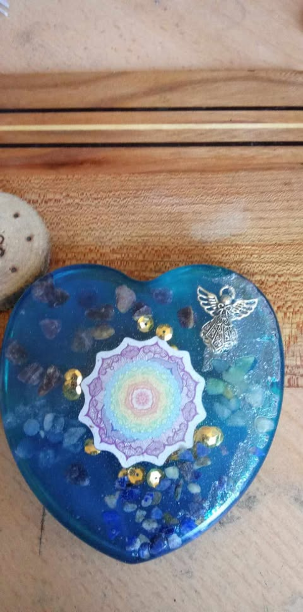 orgonite plateau de rechargement