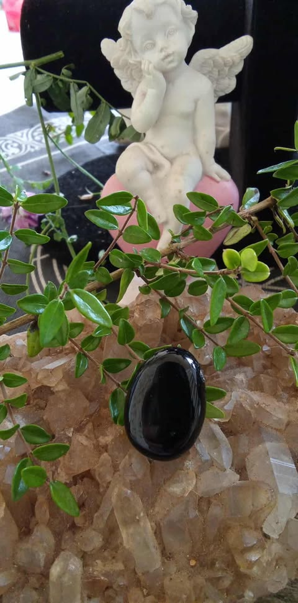 pendentif-pierre-percee-forme-goutte-obsidienne-noire A