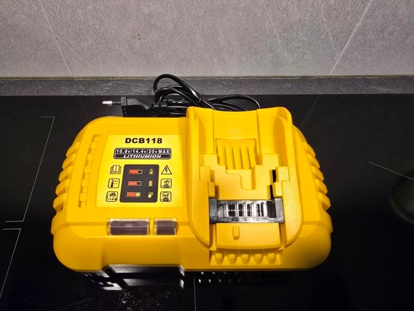 Erstatnings lader for passer Dewalt batterier 18v og 54volt