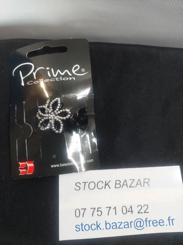 Barrette pince croco modèle fleur à strass argenté