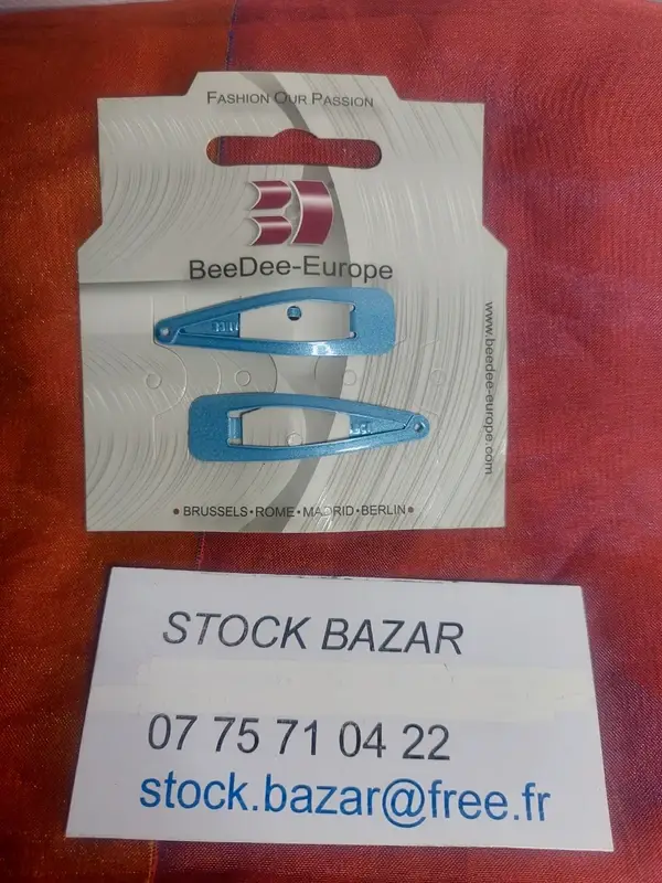 Deux Barrettes pince clic clac bleu effet pailleté