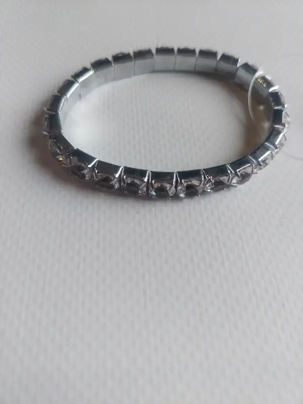 Bracelet élastique gris avec strass