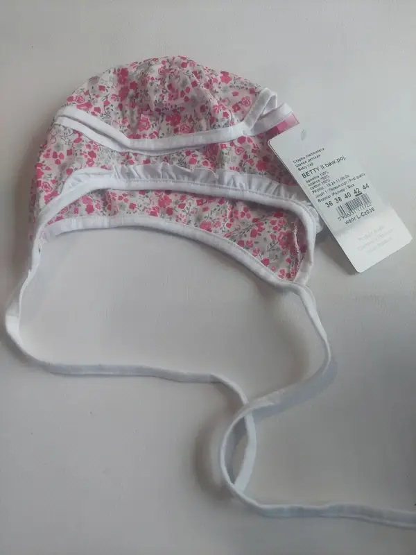 Bonnet fin fleuri 42 cm