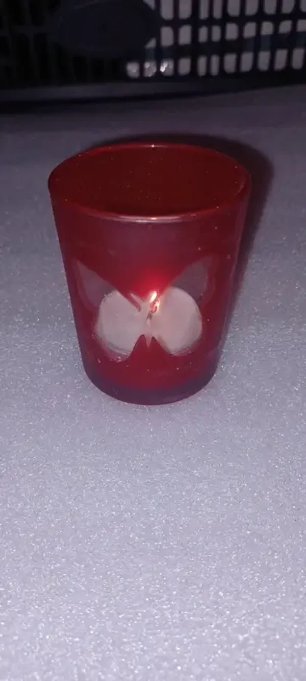 Photophore verre rouge décor papillon