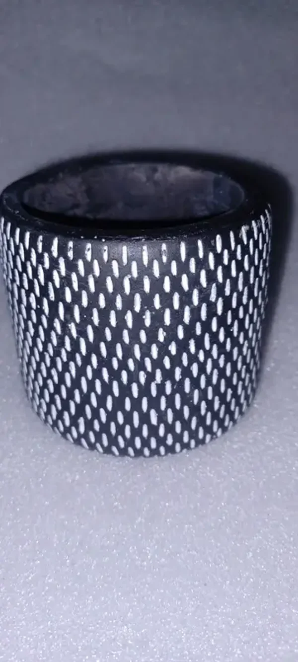 Pot céramique noir et blanc