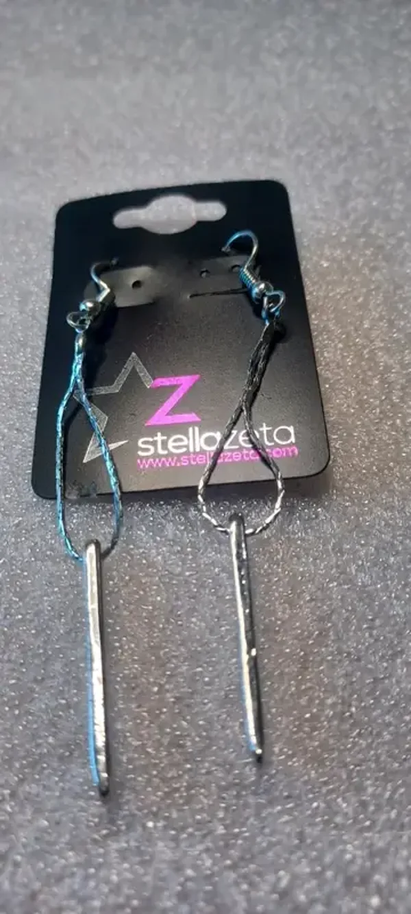Boucles d'oreilles "pieu"