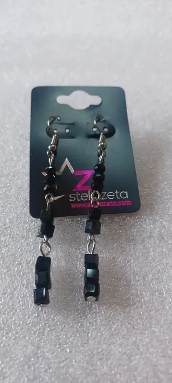 Boucles d'oreilles "multiformes noires"