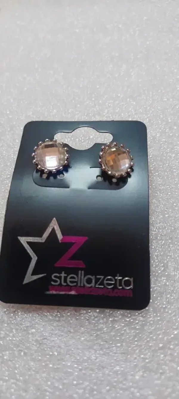 Boucles d'oreilles "diamant serti"
