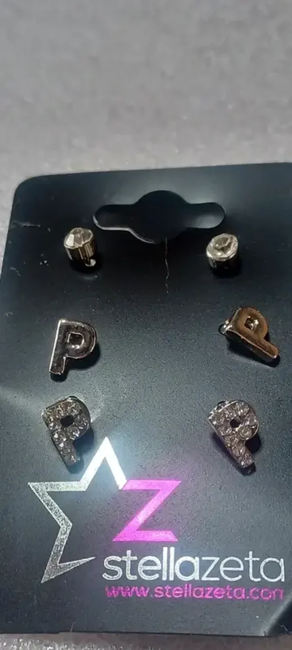 Boucles d'oreilles "P", strass