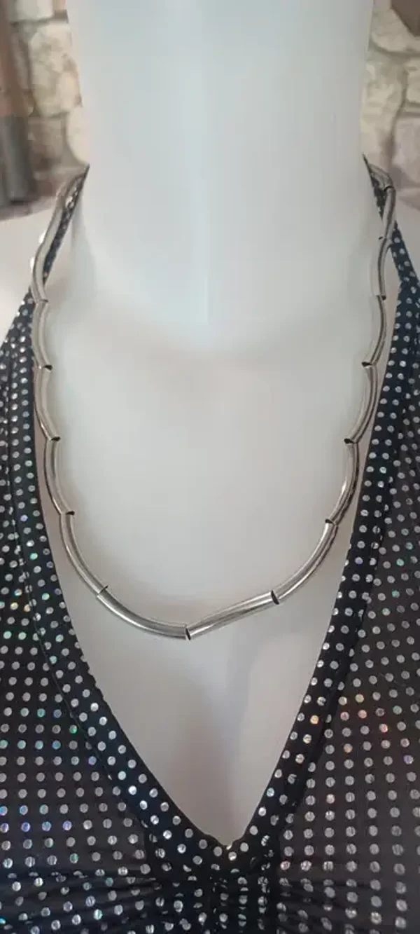 Collier "tubes"