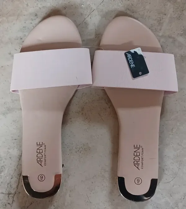 Sandales larges lanières rosées P9