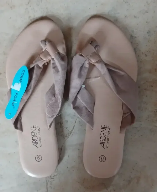 Sandales beiges, lanières tissu P6
