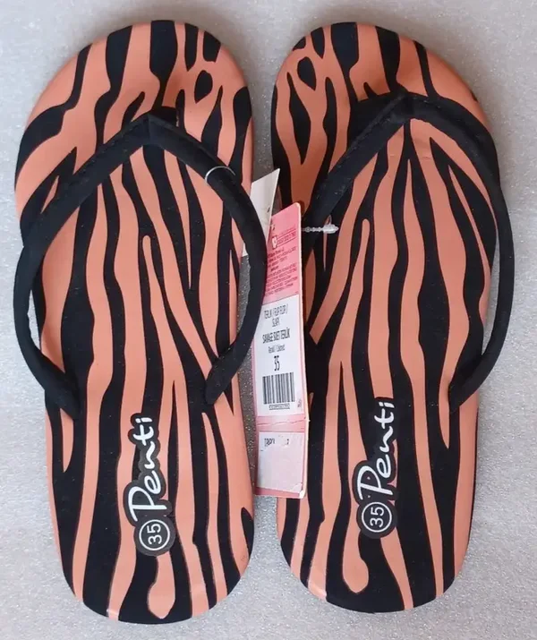 Tongs zébrées T35