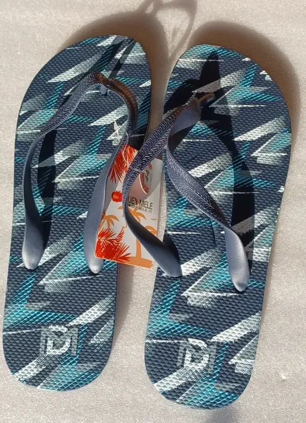 Tongs bleues T44